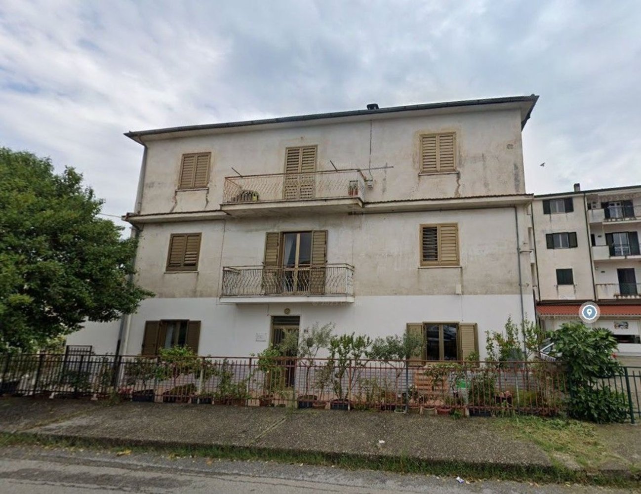 5 bedrooms Apartment in Montalto Uffugo, Italy No. 322957