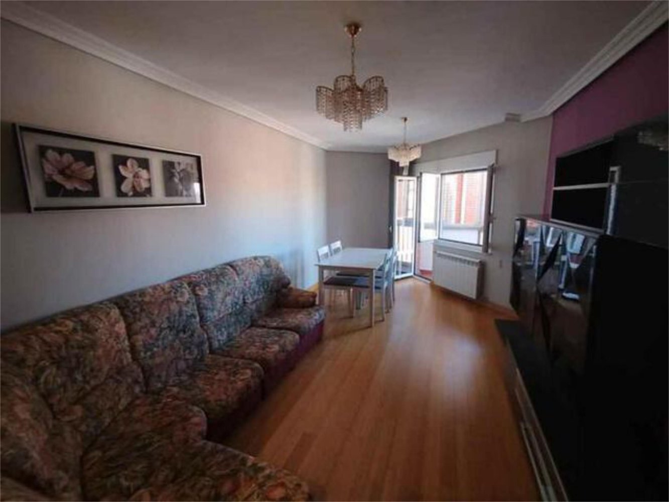 Apartamento de 3 dormitorios en San Andrés del Rabanedo, Spain No. 256020