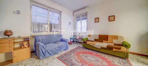 5 rooms Villa in Fagnano Olona, Italy No. 89155 5