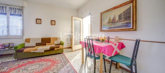 5 rooms Villa in Fagnano Olona, Italy No. 89155 6