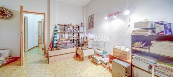 5 rooms Villa in Fagnano Olona, Italy No. 89155 13