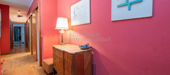 5 rooms Apartment in Milan, Italy No. 336963 8