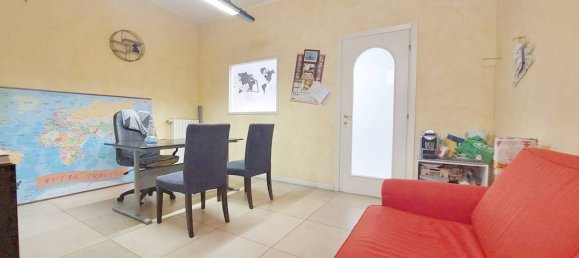 1 room Commercial property in Guastalla, Italy No. 173447 5