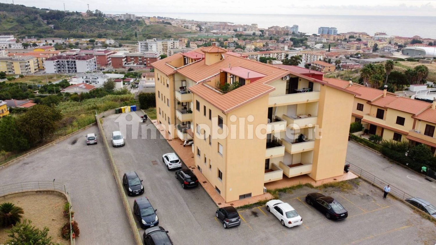 3 bedrooms Apartment in Catanzaro, Italy No. 78798
