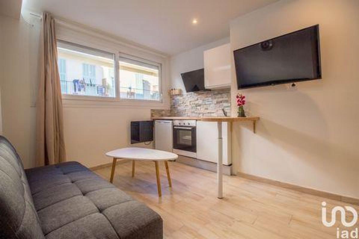 2 bedrooms Condo in Nice, France No. 7714