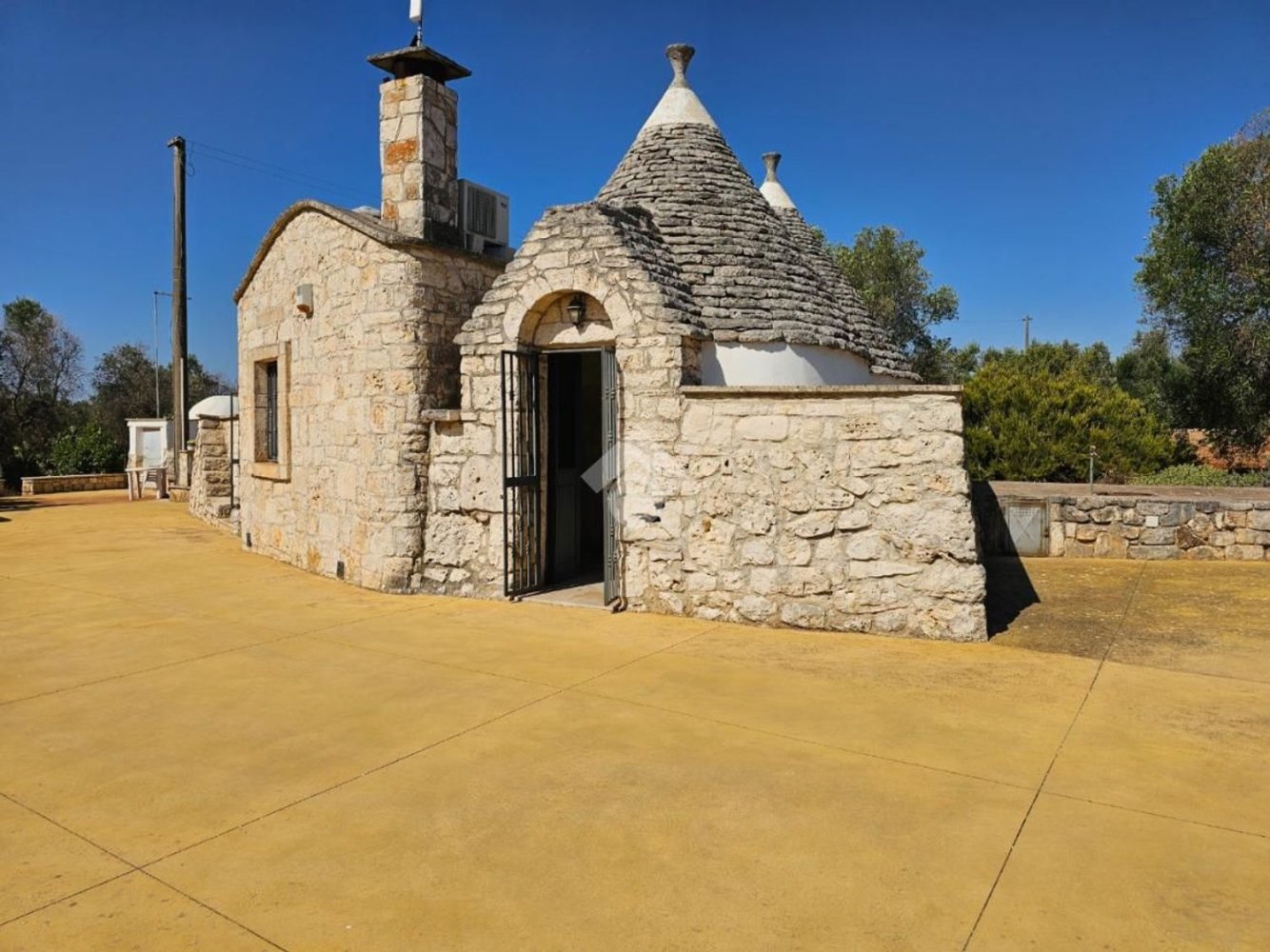 3 rooms House in Ceglie Messapica, Italy No. 282462