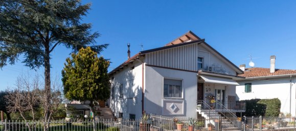 3 bedrooms Apartment in Gradara, Italy No. 33265 6