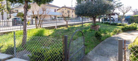 3 bedrooms Apartment in Gradara, Italy No. 33265 39