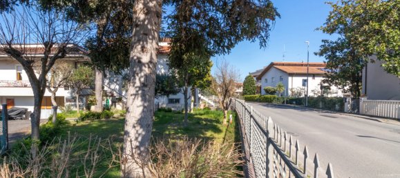 3 bedrooms Apartment in Gradara, Italy No. 33265 41