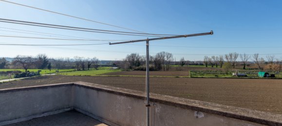 3 bedrooms Apartment in Gradara, Italy No. 33265 25