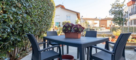 3 bedrooms Apartment in Gradara, Italy No. 33265 37