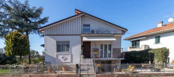 3 bedrooms Apartment in Gradara, Italy No. 33265 5