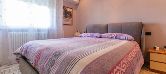 3 bedrooms Apartment in Gradara, Italy No. 33265 16