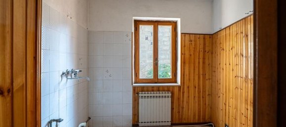 5 غرف نوم شقة في Cittaducale, Italy رقم 355022 7