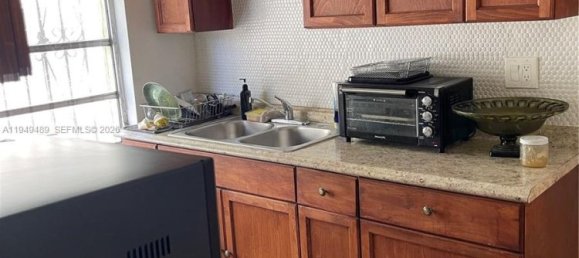 2 chambres villa à vendre à Miami, Miami-Dade, Florida, USA № 615465 6