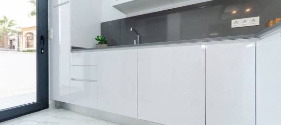 3 bedrooms House in Torrevieja, Spain No. 285851 27