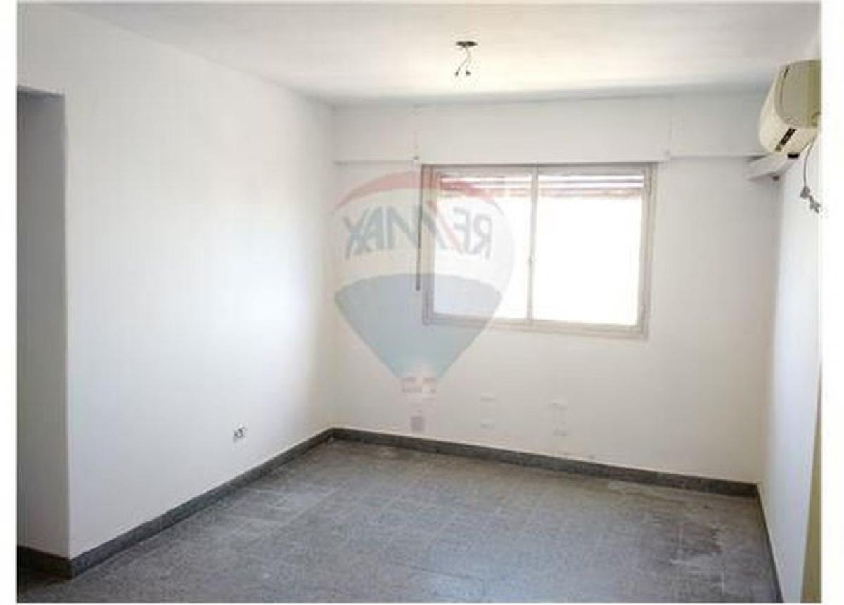 3 bedrooms Apartment in Avellaneda, Argentina No. 3047