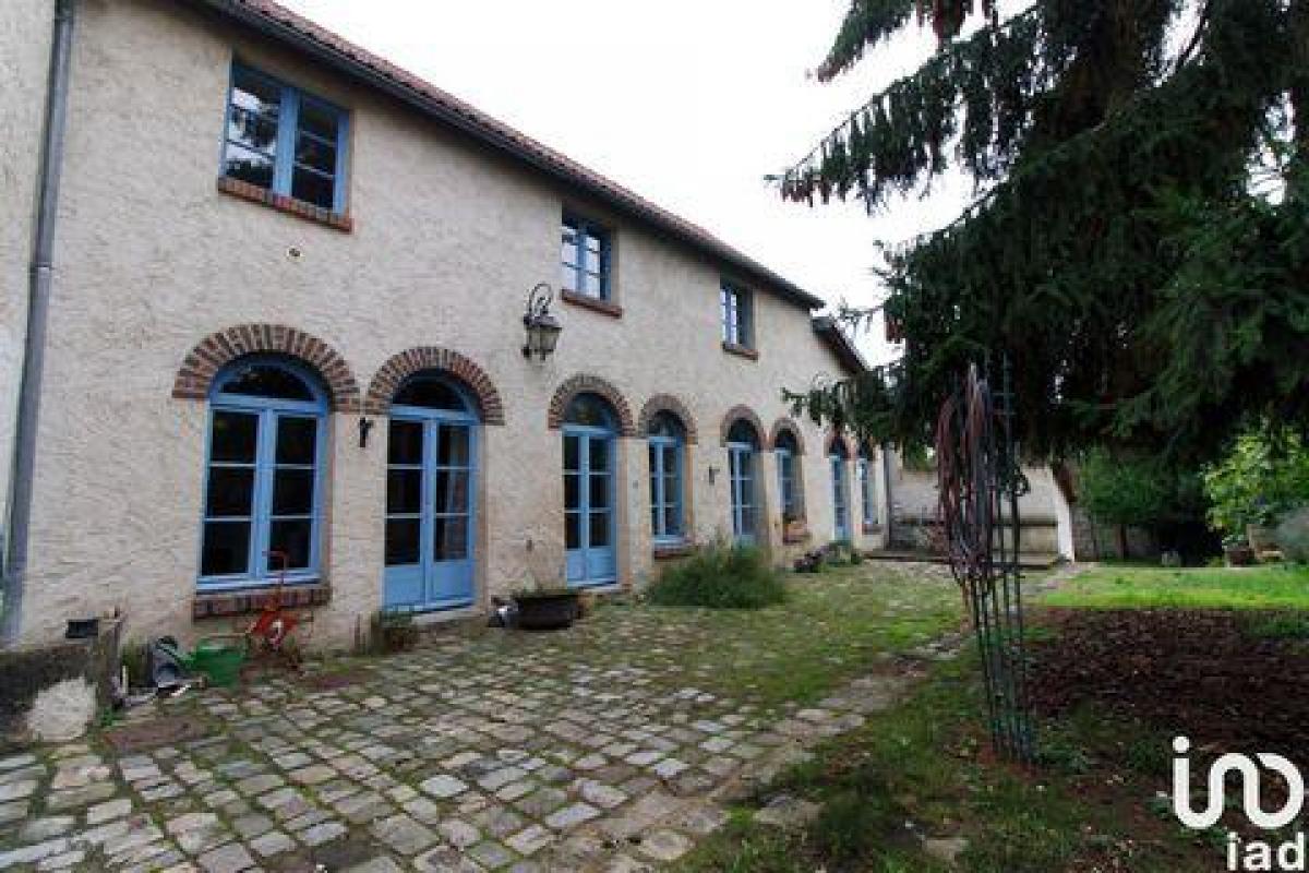 4 bedrooms House in Limay, France No. 27667