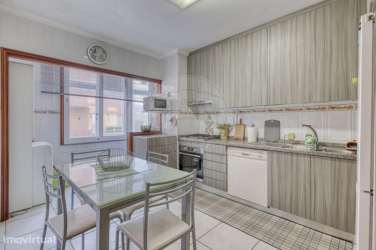 Apartamento de 3 dormitorios en Ovar, Portugal No. 281338