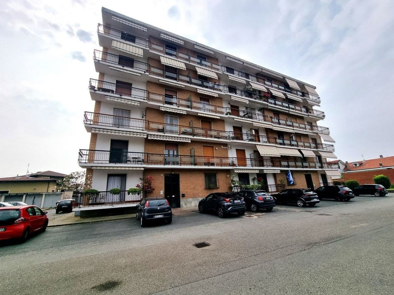 4 chambres Appartement à Santena, Italy No. 339877