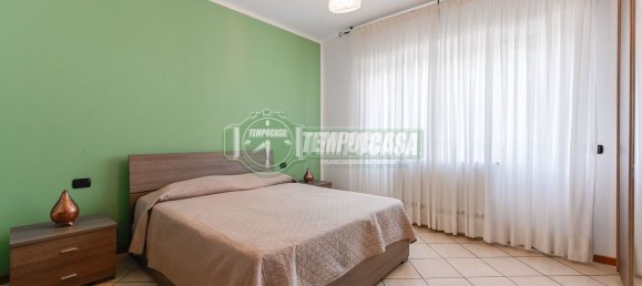 3 rooms Apartment in Azzano San Paolo, Italy No. 299854 18