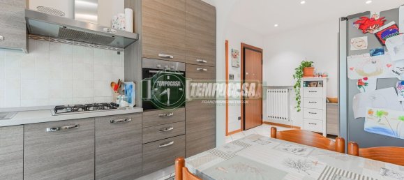 3 rooms Apartment in Azzano San Paolo, Italy No. 299854 12