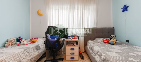 3 rooms Apartment in Azzano San Paolo, Italy No. 299854 24