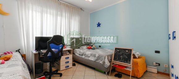 3 rooms Apartment in Azzano San Paolo, Italy No. 299854 22