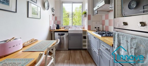 3 bedrooms Apartment in Versailles, France No. 318531 5