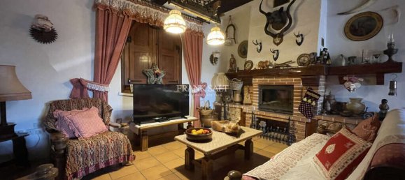 9 bedrooms Villa in Swieqi, Malta No. 1301 5