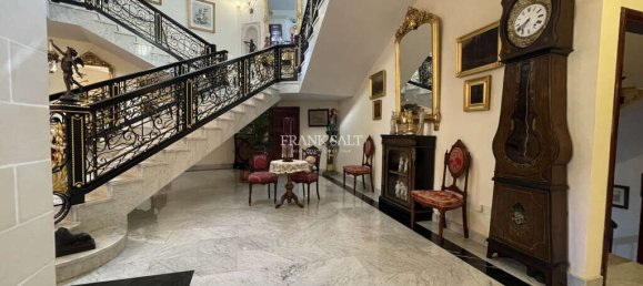 9 bedrooms Villa in Swieqi, Malta No. 1301 11