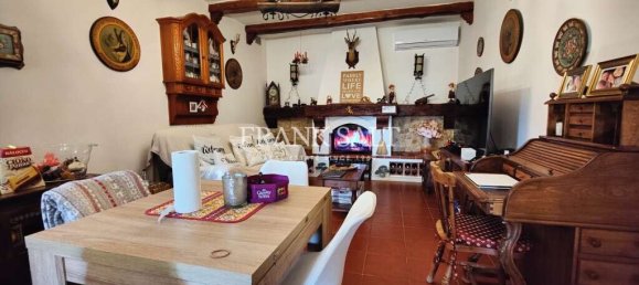 9 bedrooms Villa in Swieqi, Malta No. 1301 10