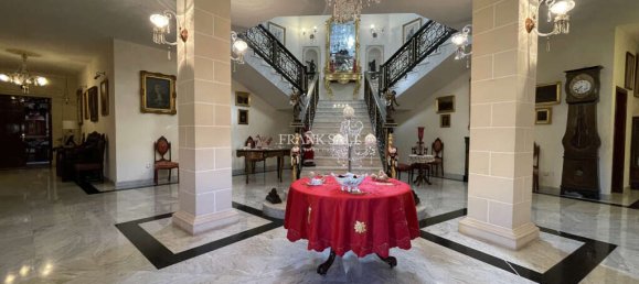 9 bedrooms Villa in Swieqi, Malta No. 1301 3