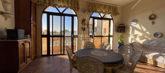 9 bedrooms Villa in Swieqi, Malta No. 1301 2
