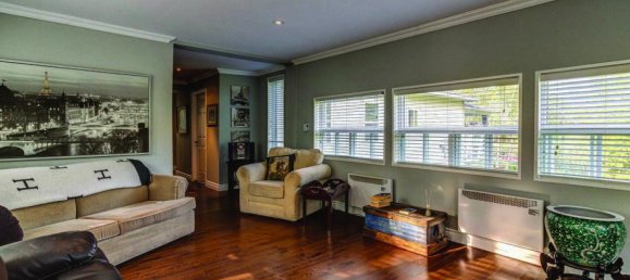 2 bedrooms House in Magog, Canada No. 663 8