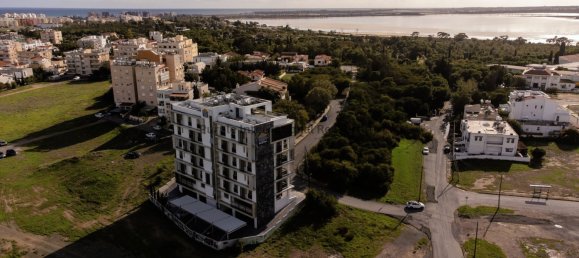 2 bedrooms Apartment in Larnaca, Cyprus No. 5157 15