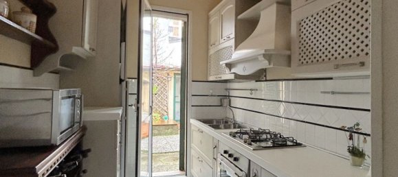 Casa de 5 habitaciónes en Campi Bisenzio, Italy No. 196742 37