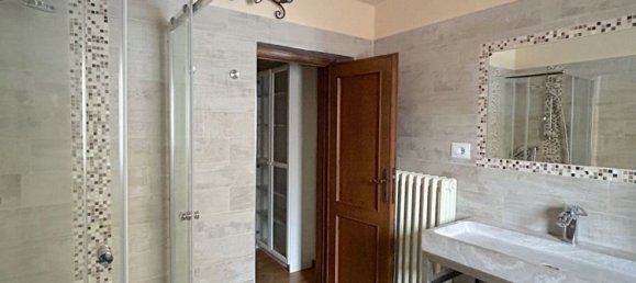 Casa de 5 habitaciónes en Campi Bisenzio, Italy No. 196742 66