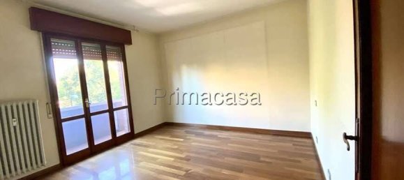 2 Schlafzimmer Wohnung in Carpi, Italy, Nr. 295896 8