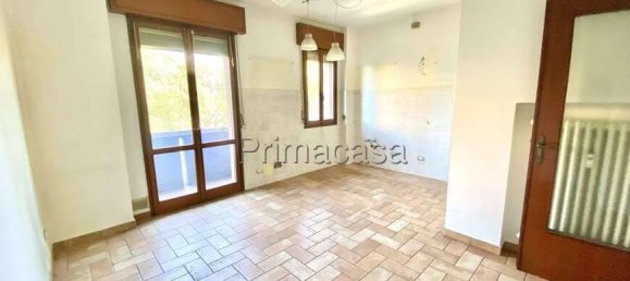 2 Schlafzimmer Wohnung in Carpi, Italy, Nr. 295896 5