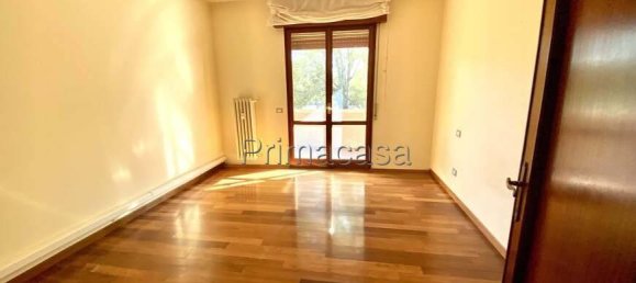 2 Schlafzimmer Wohnung in Carpi, Italy, Nr. 295896 9