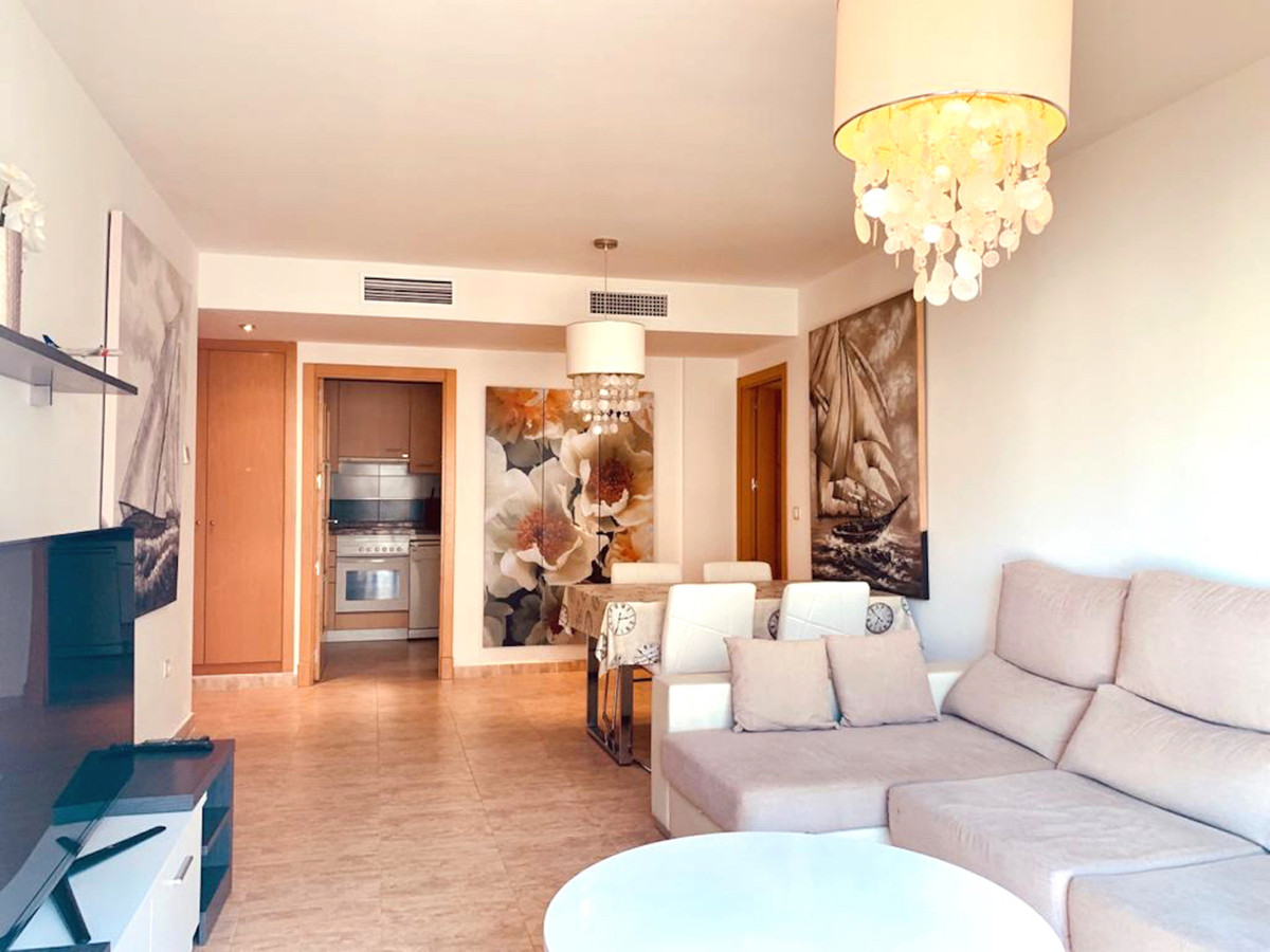 2 Schlafzimmer Wohnung in Estepona, Spain, Nr. 3323