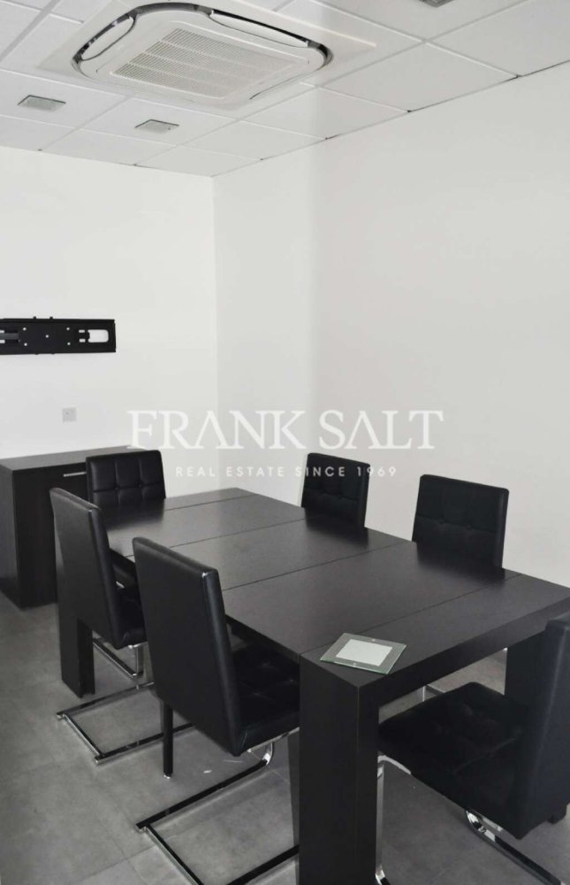110m² Office in Gzira, Malta No. 12040