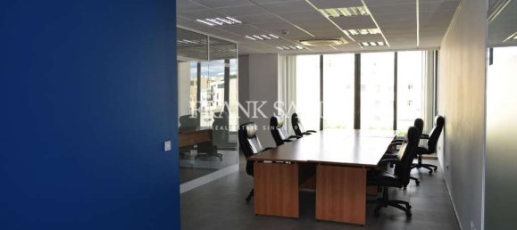 110m² Office in Gzira, Malta No. 12040 13