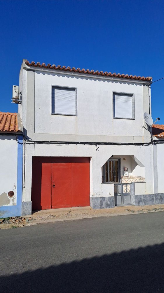 Casa de 3 dormitorios en Ferreira do Alentejo, Portugal No. 262044