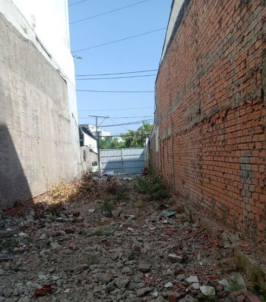 128m² Land in District 7, Vietnam No. 7401