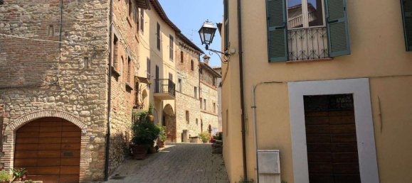 5 rooms Apartment in Todi, Italy No. 172605 50