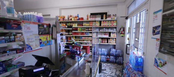 132m² Commercial property in Masone, Italy No. 269700 4