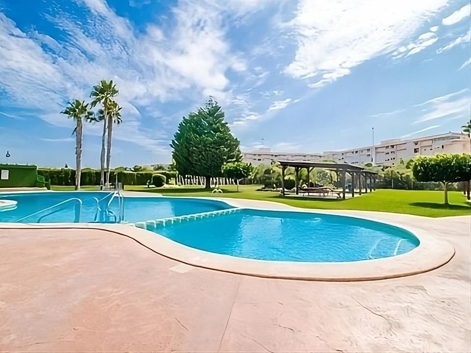 2 bedrooms Bungalow in Torrevieja, Spain No. 178499
