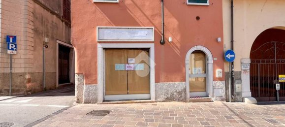 2 rooms Commercial property in Desenzano del Garda, Italy No. 271790 7